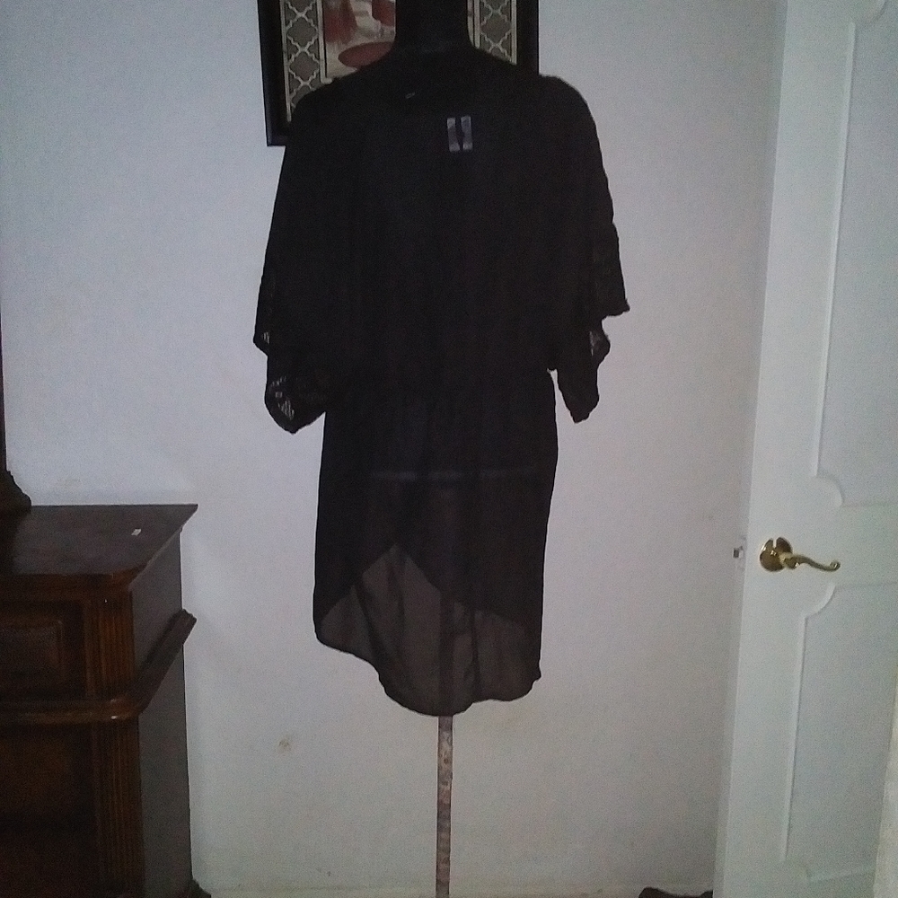 Long Shirt - Picture 3 of 4